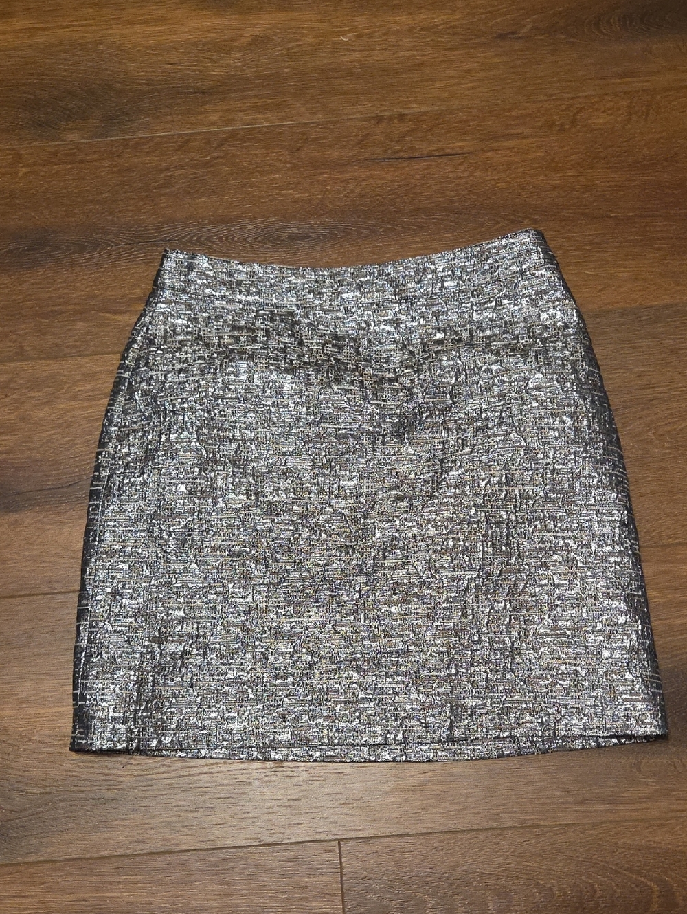 Banana Republic Black Textured Skirt with Silver Threading Size 2